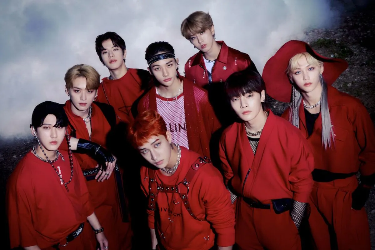 Stray Kids